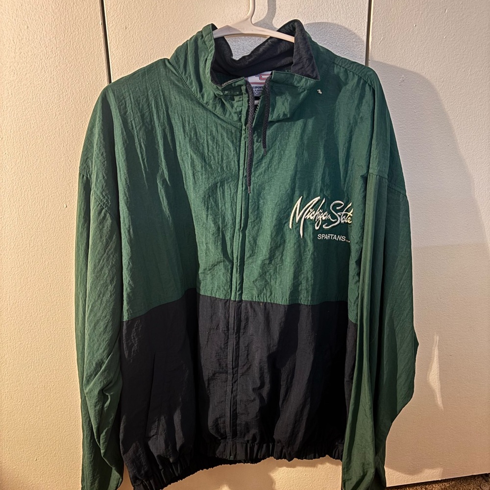 SOLD //Vintage Michigan State MSU Windbreaker